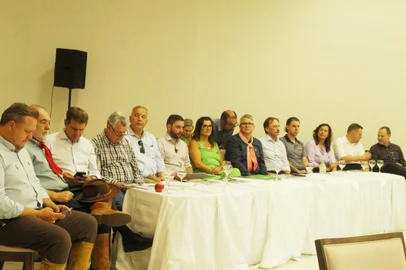 Reunião em Vacaria sobre terminal rodoferroviário<!-- NICAID(15670737) -->