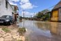 Alvorada tem ruas de três bairros inundadas nesta segunda-feira (20).<!-- NICAID(15602733) -->