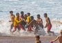 Surfista João Chianca sofre queda durante treino e é socorrido inconsciente