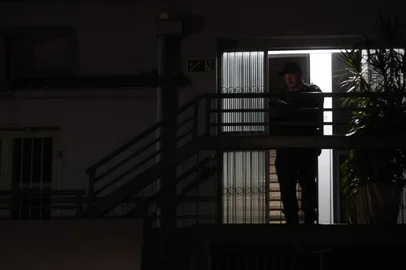 SAO LEOPOLDO, RS, BRASIL, 14-07-2025: Operação Dia D da polícia civil realiza buscas na residência do ex vereador Hitler Pederssetti por esquema de rachadinhas. De acordo com investigação Hitler praticou corrupção ativa e contratou funcionários  fantasmas. Foto: Jonathan Heckler/Agência RBS<!-- NICAID(16079941) -->
