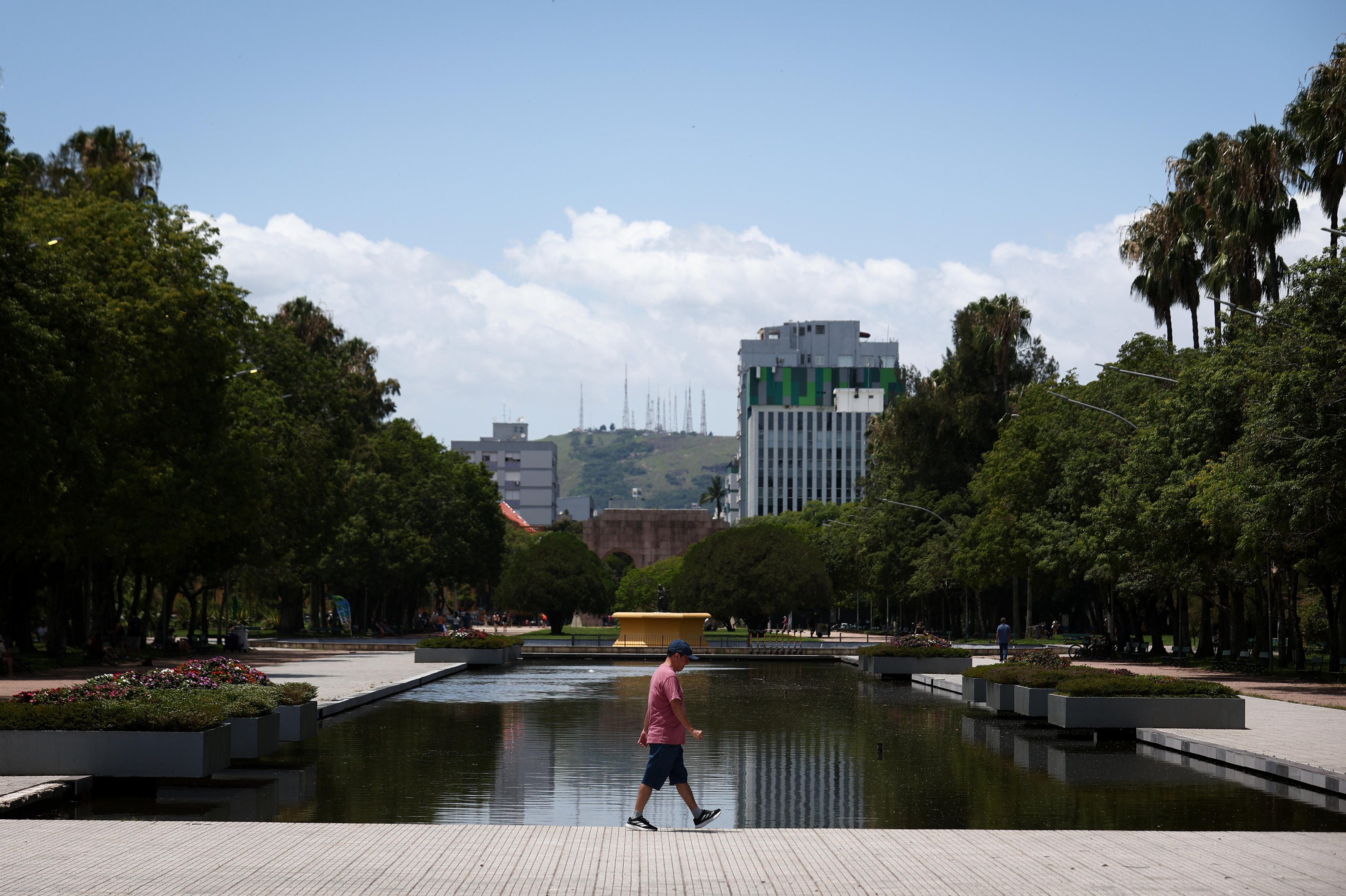 Antes do retorno da chuva, ter&ccedil;a-feira ter&aacute; sol e calor no RS; confira a previs&atilde;o do tempo