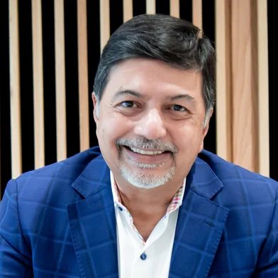 Raj Sisodia, autor best-seller, professor e cofundador do movimento Capitalismo Consciente.<!-- NICAID(16037444) -->