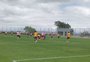 Com susto de Johnny e indefinição sobre titulares, Inter faz primeiro treino para encarar o Coritiba