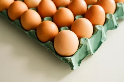 Ovo - Foto: Angela Friedemann/stock.adobe.comIndexador: Angela FriedemannFonte: 931733718Fotógrafo: FotÃ³grafa<!-- NICAID(15897424) -->