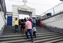 Emoção e saudade marcam o Dia de Finados nos cemitérios de Caxias
