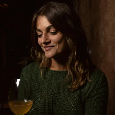 Lis Cereja, fundadora da  Enoteca Saint VinSaint, um restaurante e bar de vinhos em São Paulo, pioneiro no trabalho com vinhos naturais, orgânicos e biodinâmicos no Brasil.<!-- NICAID(15927250) -->