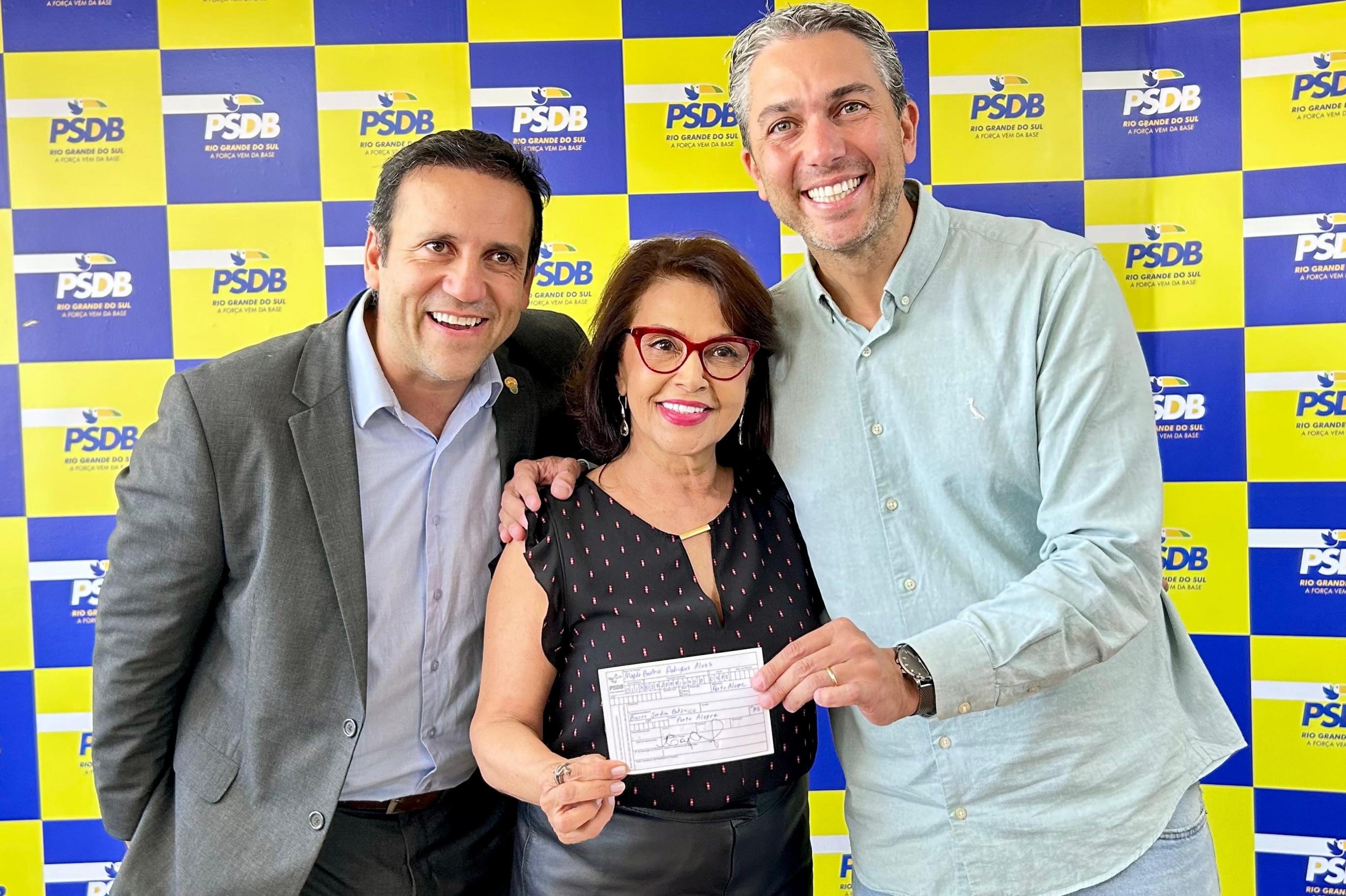 Jornalista Magda Beatriz filia-se ao PSDB para concorrer a deputada federal