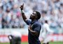 Amuzu ressurge no Grêmio com gol e assistência e vira alternativa a Willian