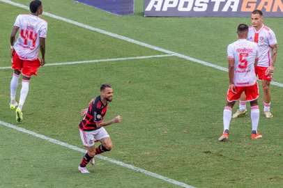 FLAMENGO X INTERNACIONAL RJ - FUTEBOL/BRASILEIRÃO/FLAMENGO X INTERNACIONAL  - ESPORTES - Michael, do Flamengo, comemora seu gol     marcado sobre o Internacional durante     partida válida pela 36ª rodada do     Campeonato Brasileiro realizada no     estádio Jornalista Mario Filho, o     Maracanã, neste domingo (01).     01/12/2024 - Foto: MAGA JR/AGÊNCIA F8/ESTADÃO CONTEÚDOEditoria: ESPORTESLocal: RIO DE JANEIROIndexador: MAGA JRFonte: AgÃªncia F8Fotógrafo: AGÊNCIA F8<!-- NICAID(15926151) -->