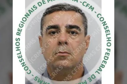 Médico anestesista, Walter José Roberte Borges, do Espírito Santo, que morreu de infarto enquanto trabalhava voluntariamente na enchente de maio de 2024 no RS