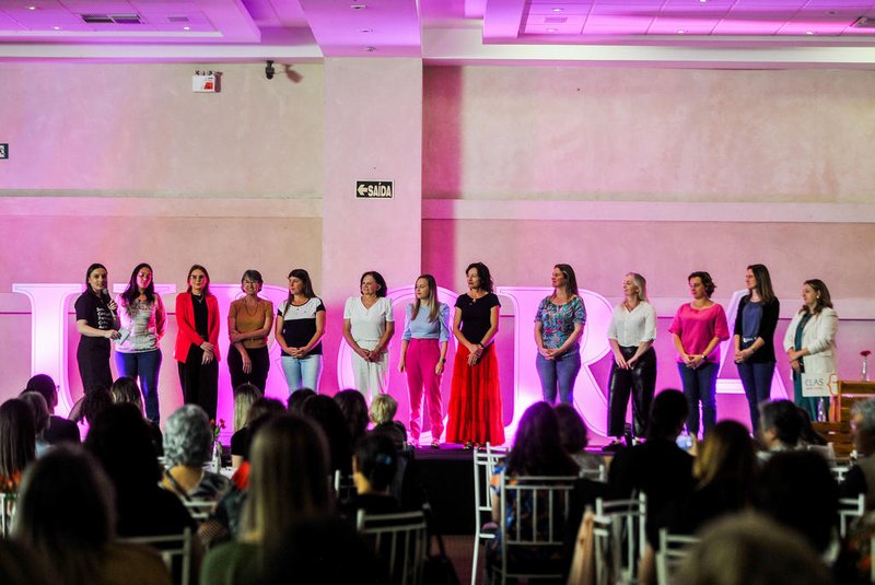 CAXIAS DO SUL, RS, BRASIL, 20/11/2023. Evento ELAS PELO COOP em Bento Gonçalves. (Neimar De Cesero/Agência RBS)Indexador: NEIMAR DE CESERO<!-- NICAID(15603273) -->