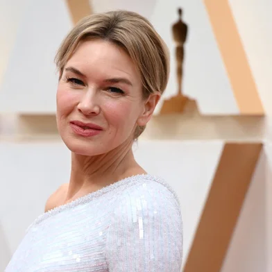 92nd Annual Academy Awards - ArrivalsUS actress Renee Zellweger arrives for the 92nd Oscars at the Dolby Theatre in Hollywood, California on February 9, 2020. (Photo by Robyn Beck / AFP)Editoria: ACELocal: HollywoodIndexador: ROBYN BECKSecao: cinema industryFonte: AFPFotógrafo: STF<!-- NICAID(14413705) -->