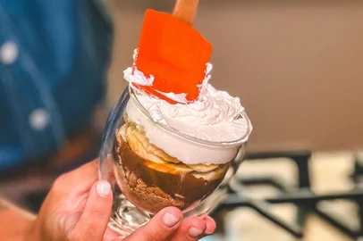 receitas da lela, destemperados, baita sábado, receita da lela, sobremesa de banana, banoffe, sobremesa de copo, banana, doce com banana, doce<!-- NICAID(15976895) -->