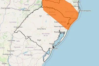 Com grau de severidade laranja, alerta emitido pelo Instituto Nacional de Meteorologia (Inmet) nesta segunda-feira (4) indica "perigo" de tempestade em boa parte da divisa do Rio Grande do Sul com Santa Catarina e parte da Serra até as 10h de terça-feira (5).<!-- NICAID(16093977) -->