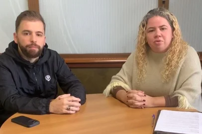 Os vereadores Daiane Mello e Hiago Morandi, ambos do PL, protocolaram um projeto de lei na Câmara para instituir uma campanha municipal para convencer a população a não dar esmolas. O objetivo é incentivar a ajuda a instituições sociais e políticas oficiais de acolhimento.<!-- NICAID(16040710) -->