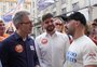 Governador de Minas participa de caminhada com Camozzato no Mercado Público de Porto Alegre 