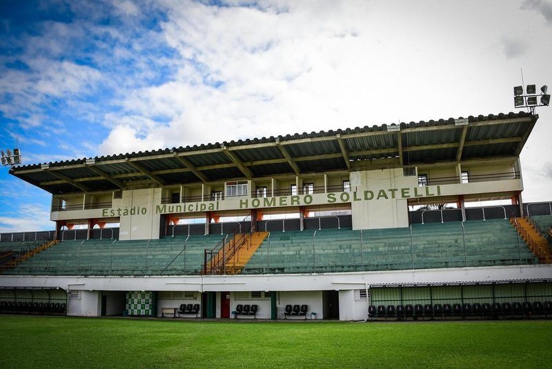 Juventude oficializa parceria para utilizar o estádio Homero Soldatelli, em Flores da Cunha<!-- NICAID(15745418) -->