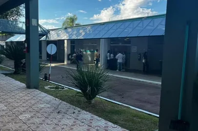 A menina de 7 anos que morreu depois do desabamento de uma laje em uma casa no bairro Bom Jesus, em Porto Alegre é velada na manhã desta quinta-feira (8) no Cemitério João XXIII. O sepultamento está previsto para ocorrer à tarde.<!-- NICAID(16199930) -->