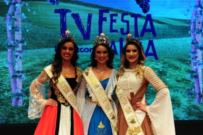 CAXIAS DO SUL, RS BRASIL, 22/07/2022. Escolha da Rainha e das Princesas da Festa da Uva 2022 - Escolha das soberanas da Festuva 2022 realizado no UCS Teatro.  (Porthus Junior/Agência RBS)<!-- NICAID(14842770) -->