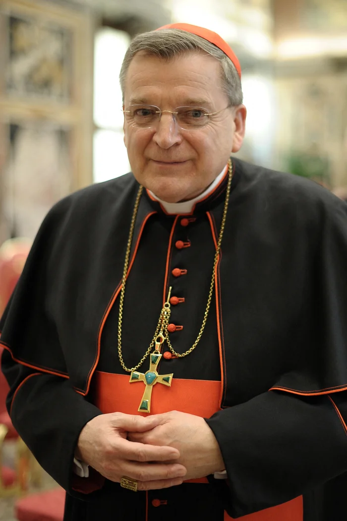 OSSERVATORE ROMANO / OSSERVATORE ROMANO OSSERVATORE ROMANO / OSSERVATORE ROMANO
