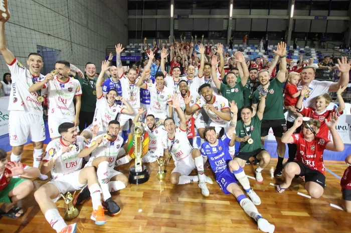 Edson Castro / Atlântico / Divulgação Edson Castro / Atlântico / Divulgação