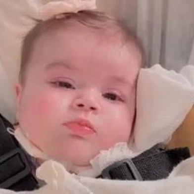 Filha de Juliano Cazarré e Leticia Cazarré, Maria Guilhermina tem alta do hospital após sete meses