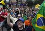 “A chuva parou para deixar a democracia passar”: ato contra PEC da Blindagem e PL da Anistia é realizado em Porto Alegre