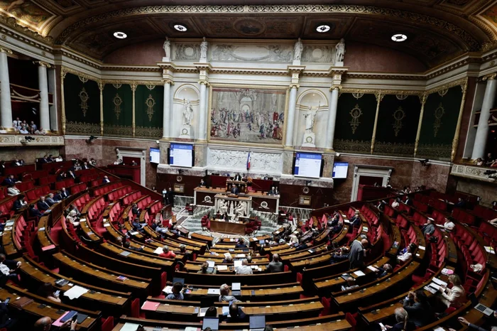 STEPHANE DE SAKUTIN / AFP
