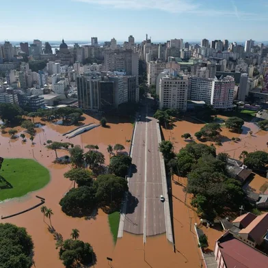 PORTO ALEGRE, RS, BRASIL - 07/05/2024 - Situação da cheia que atinge a Capital. FOTO: RENAN MATTOS, AGÊNCIA RBS<!-- NICAID(15757584) -->