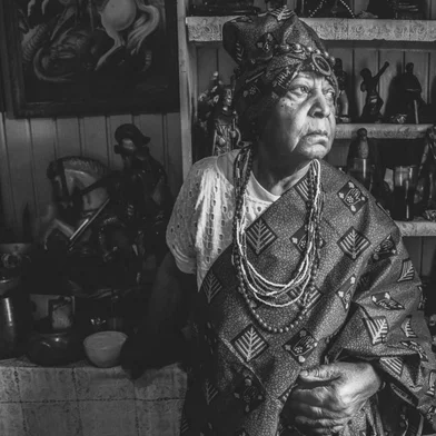 Nesta primeira edição, 15 mulheres, atuantes em diversos segmentos, foram escolhidas para receberem o Troféu, sendo que uma delas é a dona Benta Ferreira de Souza, uma das idosas centenárias de Caxias do Sul, que completa 101 anos no dia 29 de julho. Ela dedicou toda a sua vida aos seus 12 filhos e a sua religião matriz africana.<!-- NICAID(16086441) -->