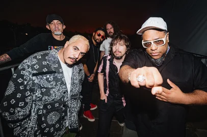 Marcelo D2, BNegão, Formigão, Pedro Garcia e Nobru, a formação atual do Planet Hemp<!-- NICAID(15651868) -->