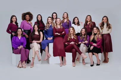 Candidatas a rainha da Festa da Uva 2024. Atrás, E-D,Mahayana Torves Rodrigues, Thayse Oliveira Cabral, Luana Zurlo Avila, Vanise Saciloto Camassola, Isadora Losekann Marcon, Isadora Losekann Marcon, Raele Garbin, Eduarda Ruzzarin Menezes. Na frente, E-D, Gabriela Letícia Boff, Lizandra Mello Chinali, Laysa Bettiato Poloni, Luísa Trott Miola, Ana Carolina Pellicioli Catafesta, Letícia de Carvalho e Letícia Nunes <!-- NICAID(15473088) -->