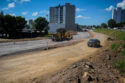 Obra de revitalização do acesso ao bairro Desvio Rizzo está 30% concluida.<!-- NICAID(15667024) -->