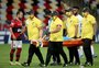 Após dividida, Gabriel Chapecó passa mal e precisa ser atendido em ambulância durante jogo do Grêmio