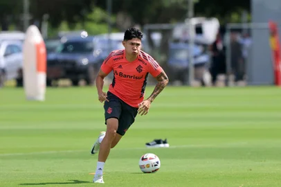 Inter, Nico Hernández, nova contrataçãoIndexador: ricardo duarte<!-- NICAID(15357995) -->