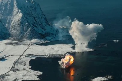 O primeiro foguete orbital lançado da Europa continental caiu após apenas alguns segundos de voo neste domingo na base espacial norueguesa de Andøya, no Ártico.