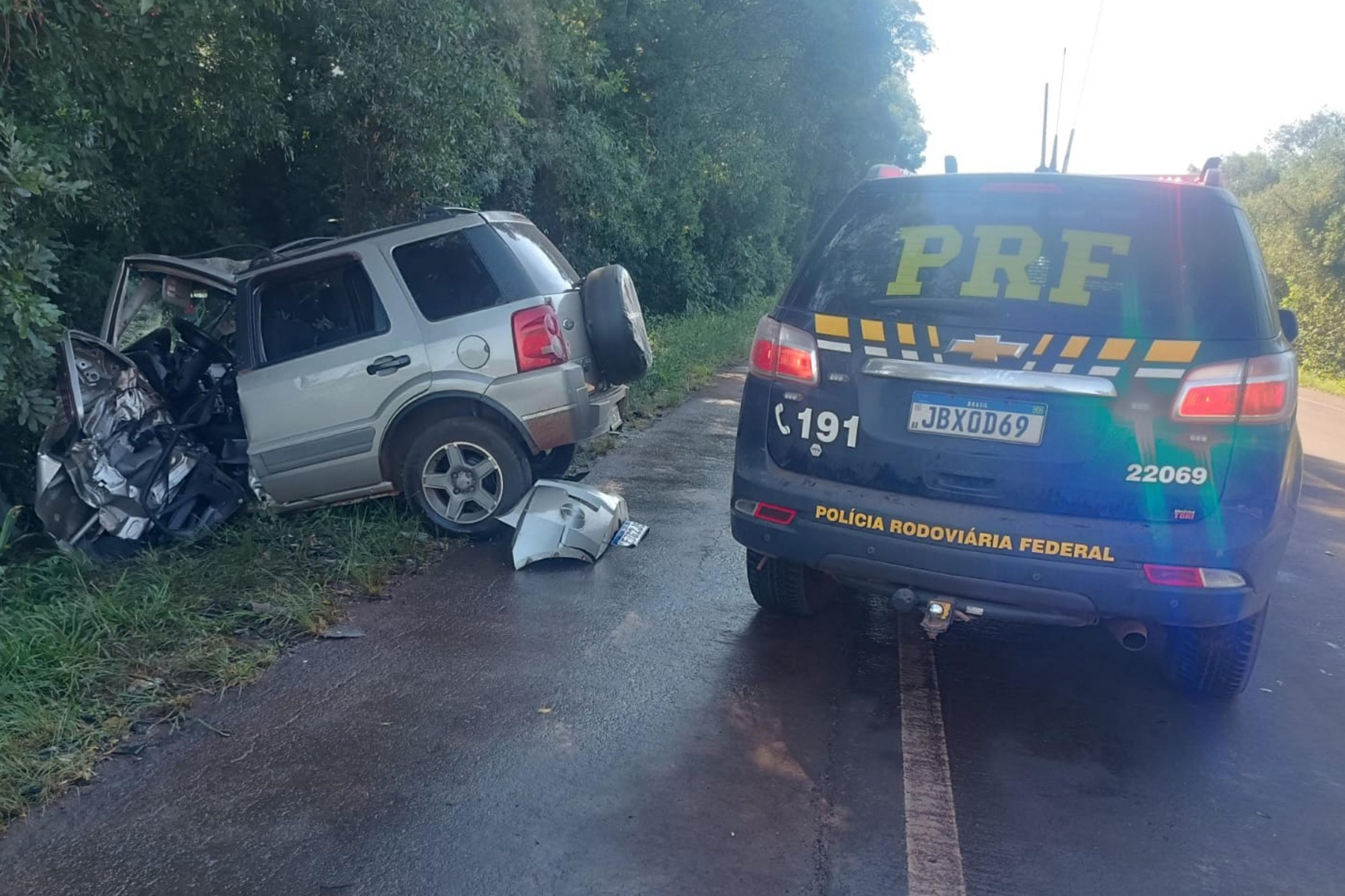 Duas pessoas morrem em colis&atilde;o frontal na BR-392, em Guarani das Miss&otilde;es