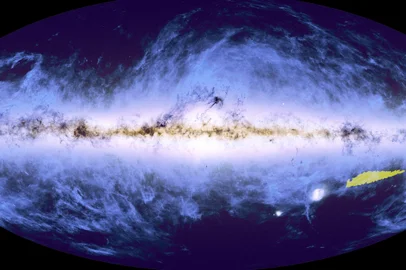 This handout image obtained on October 16, 2024 courtesy of NASA/ESA/CSA shows an all-sky map (41 000 square degrees) visible with the location of Euclids mosaic on the Southern Sky highlighted in yellow. The mosaic contains 260 observations made between 25 March and 8 April 2024. (Photo by Handout / ESA/Euclid/Euclid Consortium/NASA / AFP) / RESTRICTED TO EDITORIAL USE - MANDATORY CREDIT "AFP PHOTO / ESA/Euclid/Euclid Consortium/NASA, CEA Paris-Saclay, image processing by J.-C. Cuillandre, E. Bertin, G. Anselmi; ESA/Gaia/DPAC; ESA/Planck Collaboration" - NO MARKETING NO ADVERTISING CAMPAIGNS - DISTRIBUTED AS A SERVICE TO CLIENTS / Editoria: SCILocal: In spaceIndexador: HANDOUTSecao: natural scienceFonte: ESA/Euclid/Euclid Consortium/NASFotógrafo: Handout<!-- NICAID(15891890) -->