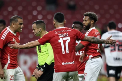 PORTO ALEGRE, RS, BRASIL, 03-08-2025: INTER X SÃO PAULO, Internacional entra em campo para encarar o São Paulo pela 18ª rodada do Brasileirão. Foto: Duda Fortes/Agencia RBS<!-- NICAID(16093852) -->