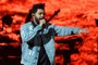 The Weeknd -  Starboy: Legend of the Fall 2017 World TourRecording artist The Weeknd performs on his Starboy: Legend of the Fall 2017 World Tour at the AT&T Center on October 19, 2017 in San Antonio, Texas. / AFP PHOTO / SUZANNE CORDEIROEditoria: ACELocal: San AntonioIndexador: SUZANNE CORDEIROSecao: culture (general)Fonte: AFPFotógrafo: STR<!-- NICAID(13482565) -->