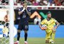 Frango, Rochet no intervalo e eliminação melancólica: Uruguai perde para a Espanha e está fora da Copa