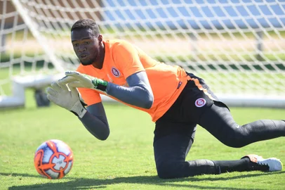Carlos Miguel, goleiro do Inter<!-- NICAID(14225779) -->