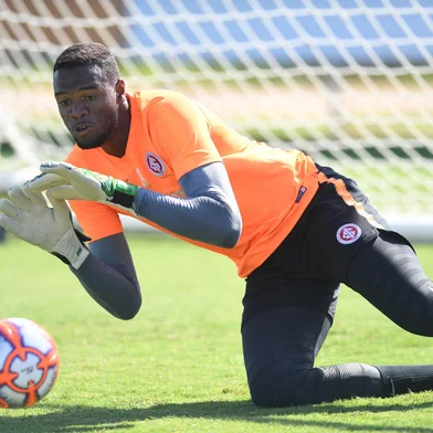 Carlos Miguel, goleiro do Inter<!-- NICAID(14225779) -->