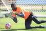 Inter acompanha desfecho de negociação de goleiro do Corinthians; saiba quanto o clube pode receber