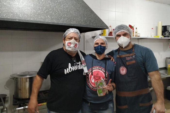 Cozinheiros Do Bem Ganham Sede Com Cozinha E Refeitorio Na Zona Norte De Porto Alegre Gzh