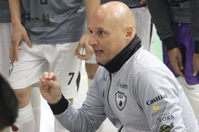 Vaner Flores da BGF fala sobre a Série Ouro de Futsal<!-- NICAID(15460410) -->