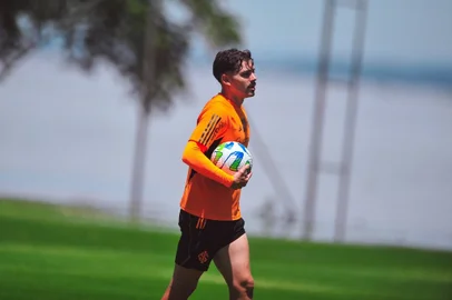 Mauricio, meia do Inter