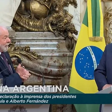 Lula e Alberto Fernandez em manifestação conjunta na Casa Rosada
