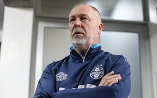 Porto Alegre, RS, Brasil: Entrevista exclusiva para GZH com Mano Menezes, técnico da equipe do Grêmio. Fotos: Duda Fortes/Agencia RBSIndexador: DF<!-- NICAID(16053199) -->