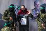 Hamas entrega três reféns israelenses à Cruz Vermelha